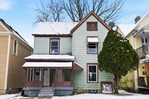 featured image of 44 Five Oaks Avenue