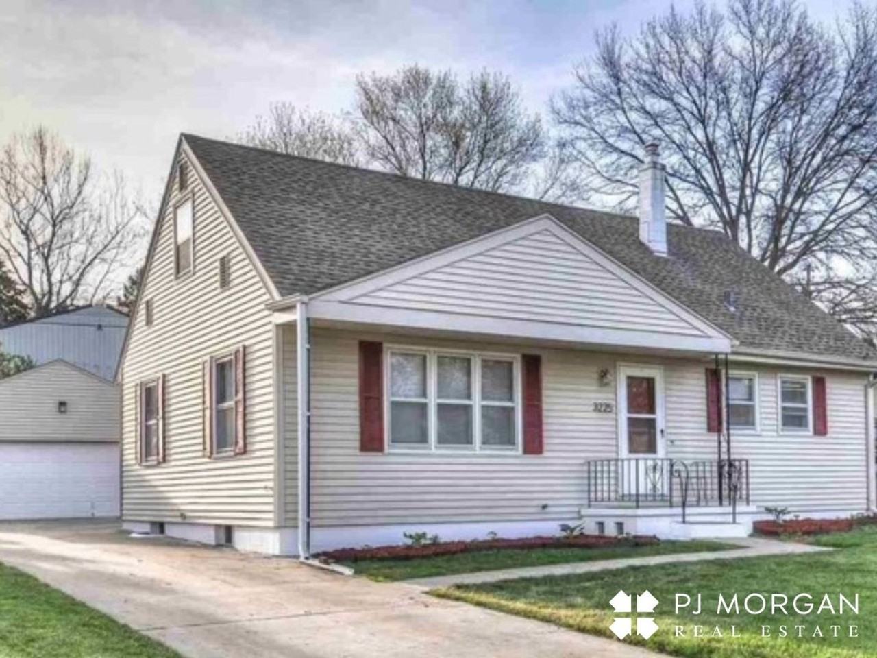 3225 South 44th Street - Photo 2 of 31