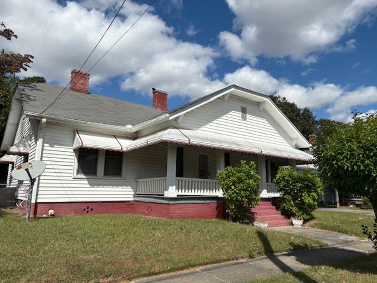 104 E Capitola Ave - Photo 2 of 15