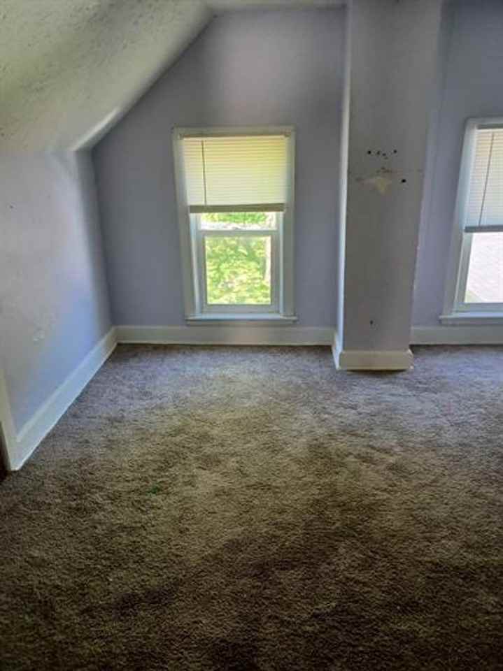 338 Hattie Street - Photo 3 of 15