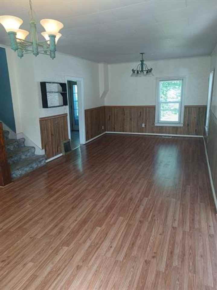 338 Hattie Street - Photo 5 of 15