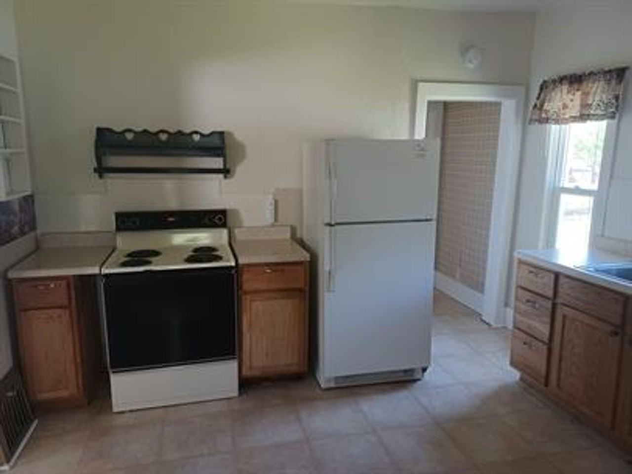 338 Hattie Street - Photo 7 of 15