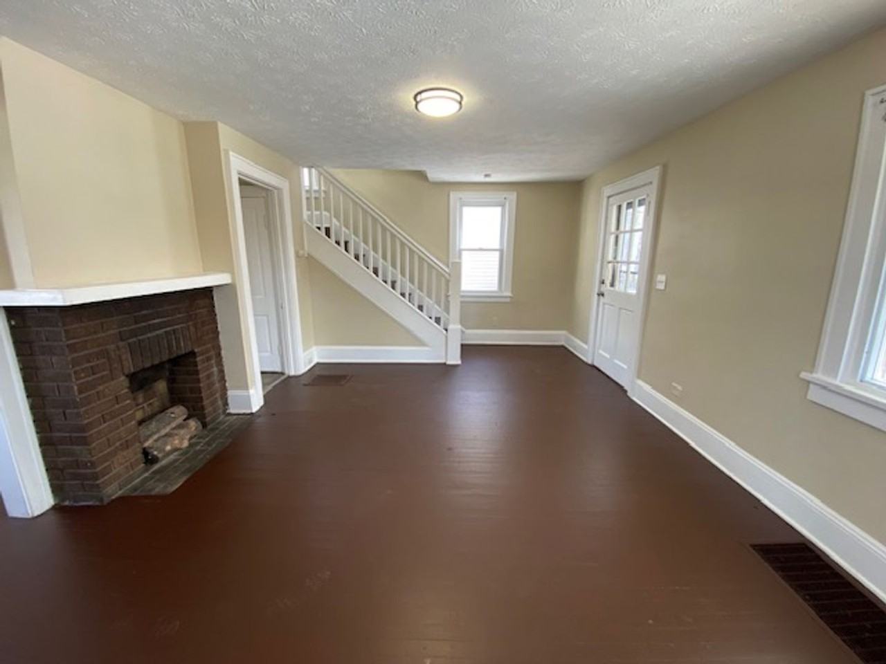 413 Stanton Ave - Photo 3 of 13