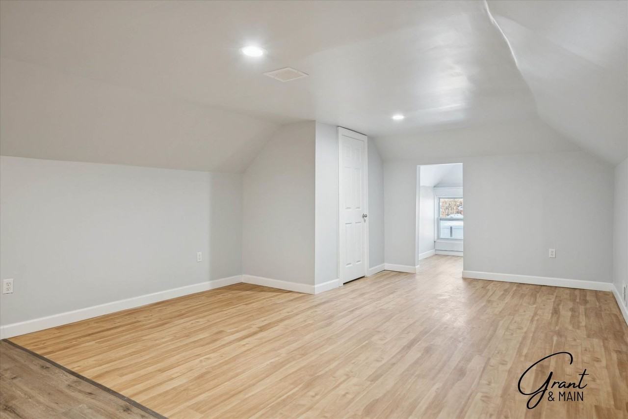 1613 Virginia Park Street - Photo 5 of 15