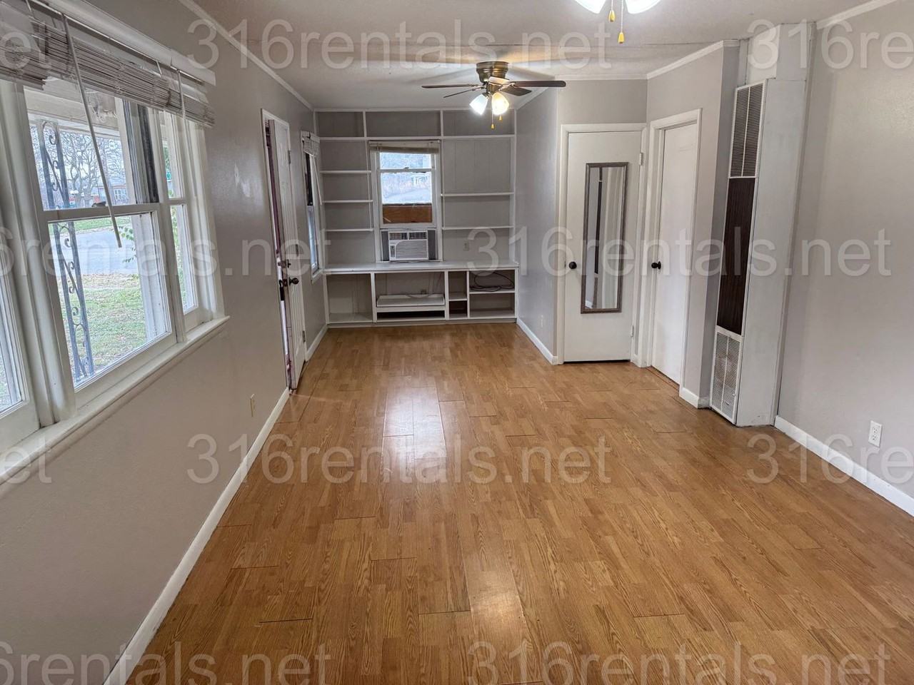 303 North Emporia Street - Photo 4 of 14