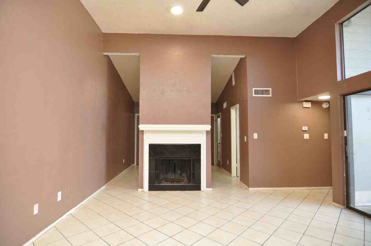 602 Bellaire Drive #B - Photo 6 of 15