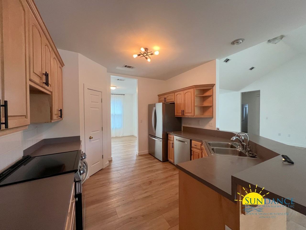 107 Steves Pl - Photo 7 of 31