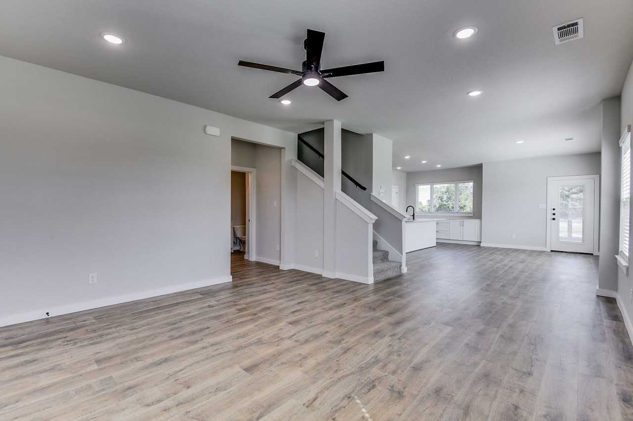 6830 Florence Street - Photo 3 of 22