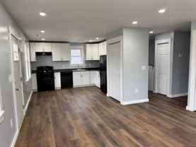 913 E Myrtle Ave - Photo 1 of 1