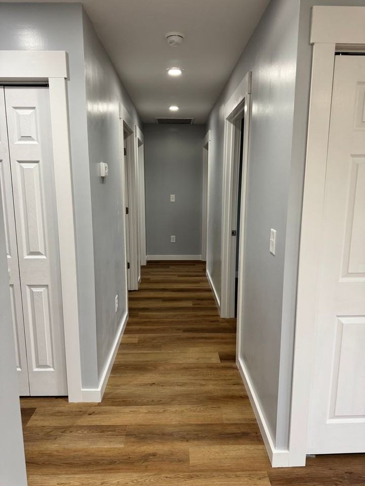 913 E Myrtle Ave #2 - Photo 5 of 13