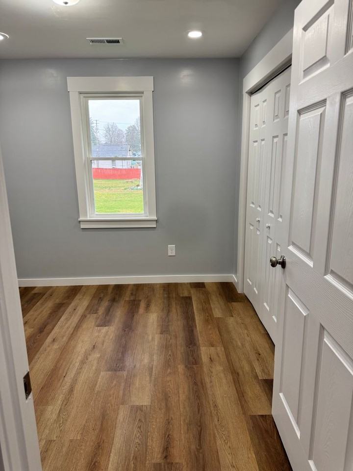 913 E Myrtle Ave #2 - Photo 6 of 13