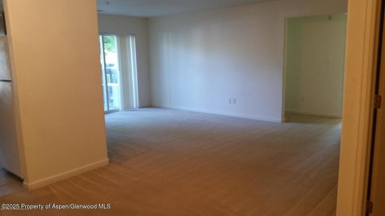 792 Castle Valley Blvd Apt A #A - Photo 3 of 7