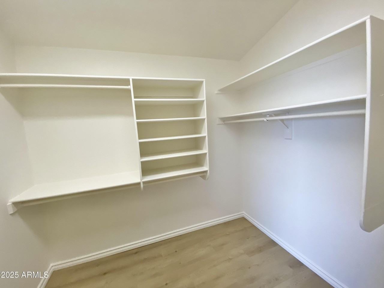 8884 East Aster Drive - Photo 7 of 20