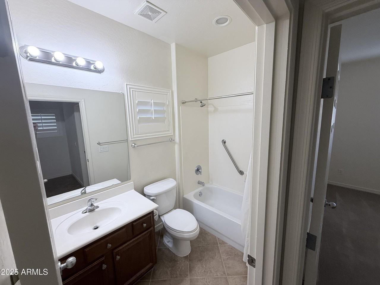 16549 Rowell Road - Photo 5 of 23