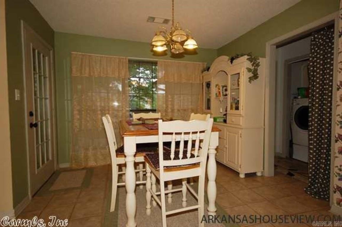 2034 Northhills Dr - Photo 6 of 9