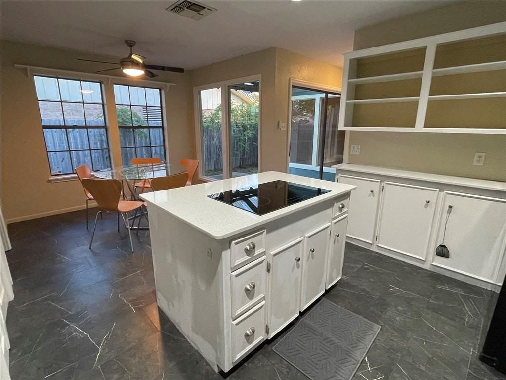 221 San Saba Drive - Photo 4 of 19