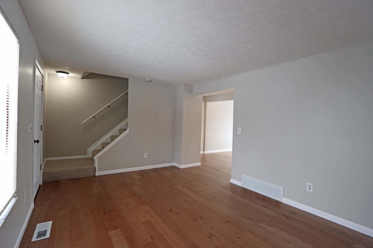 5740 Vestry Ct - Photo 5 of 44