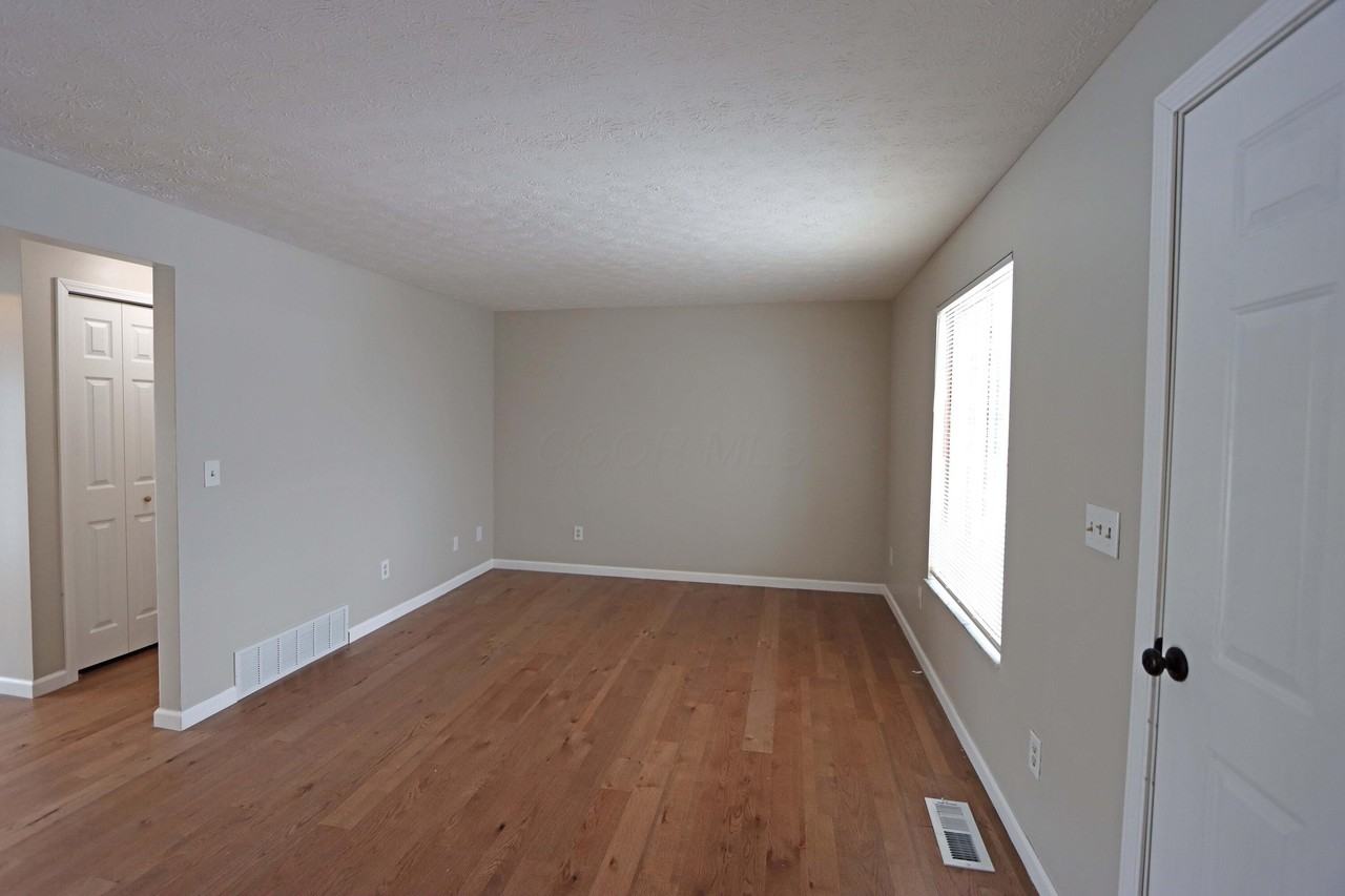 5740 Vestry Ct - Photo 6 of 44