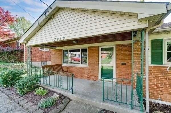 7218 Longfield Dr - Photo 3 of 20