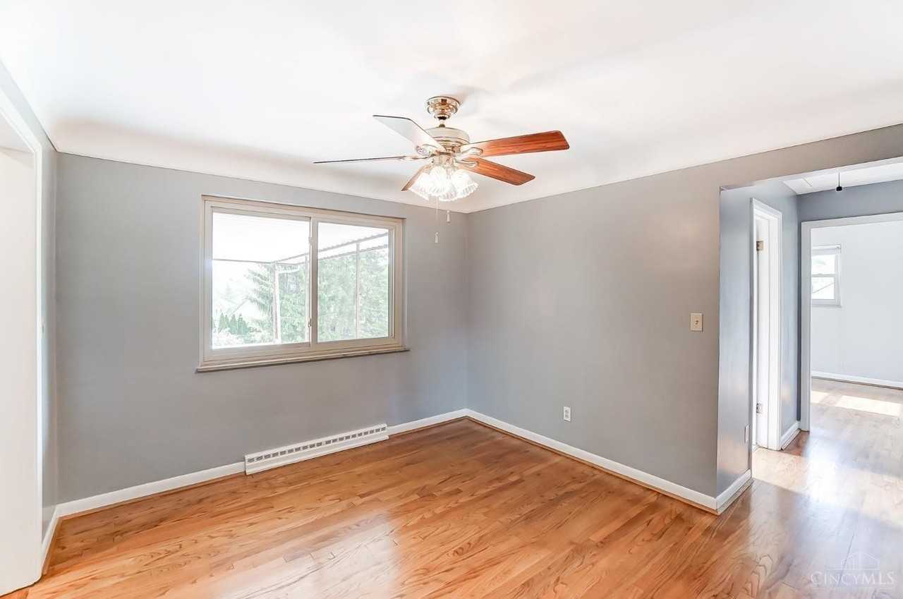 7218 Longfield Dr - Photo 6 of 20