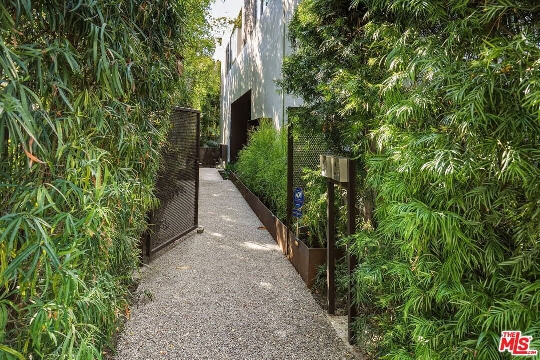 1849 Fox Hills Drive #DOS - Photo 4 of 50