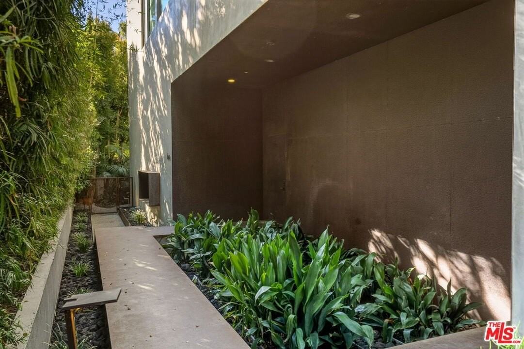 1849 Fox Hills Drive #DOS - Photo 7 of 50