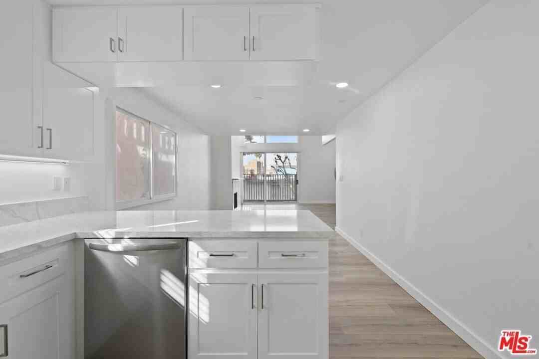 122 Buccaneer Street #3 - Photo 7 of 31