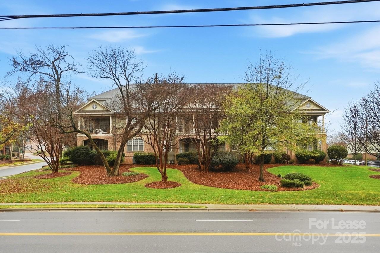 1117 Park West Drive - Photo 2 of 35