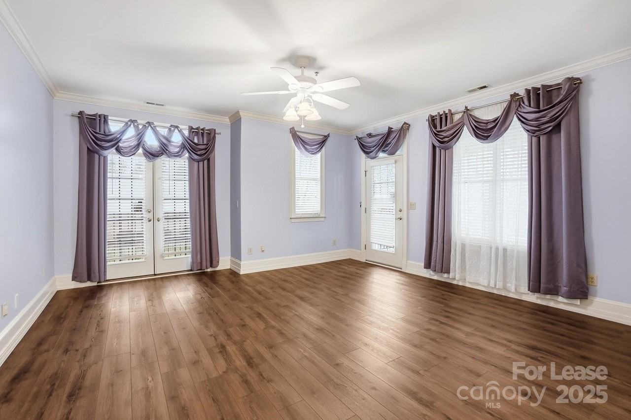 1117 Park West Drive - Photo 6 of 35