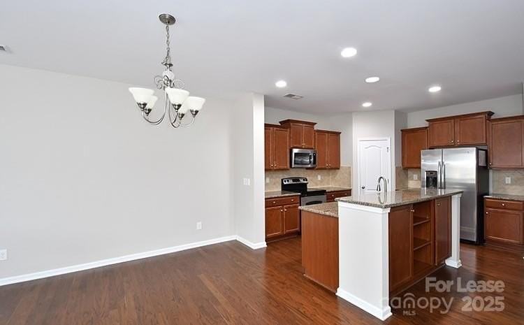 8204 Viewpoint Lane - Photo 6 of 27