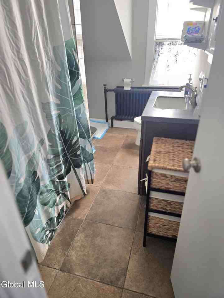 31 Terrace Ave Apt 2 #2 - Photo 6 of 14