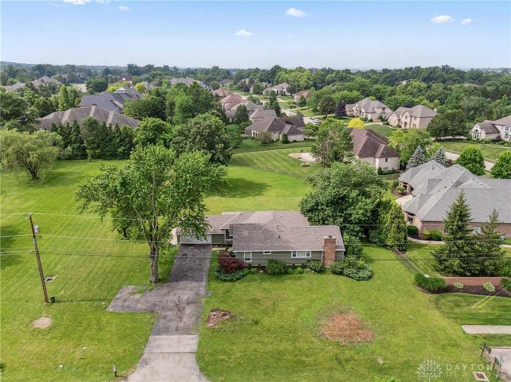 1198 W Social Row Rd - Photo 7 of 43