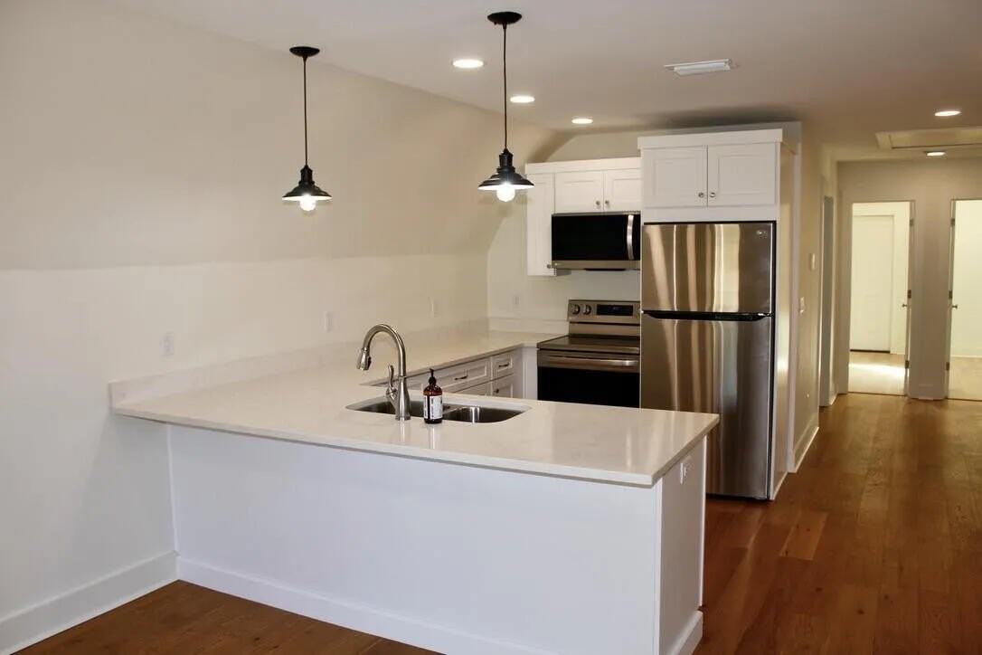 54 Davis St - Photo 3 of 14