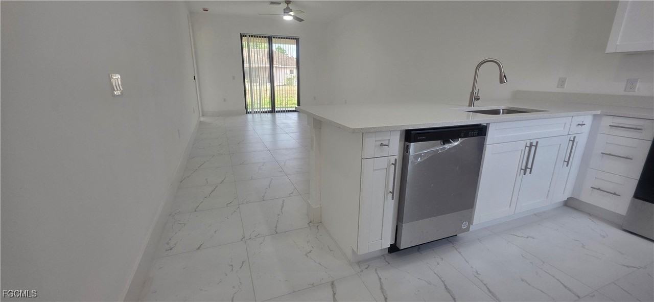 925 Chenault Street - Photo 4 of 16