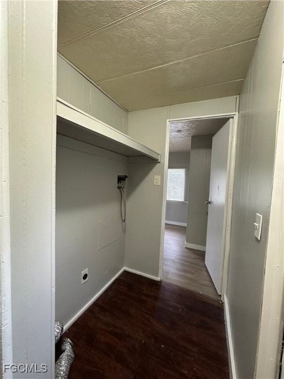 7886 Breeze Dr - Photo 4 of 10