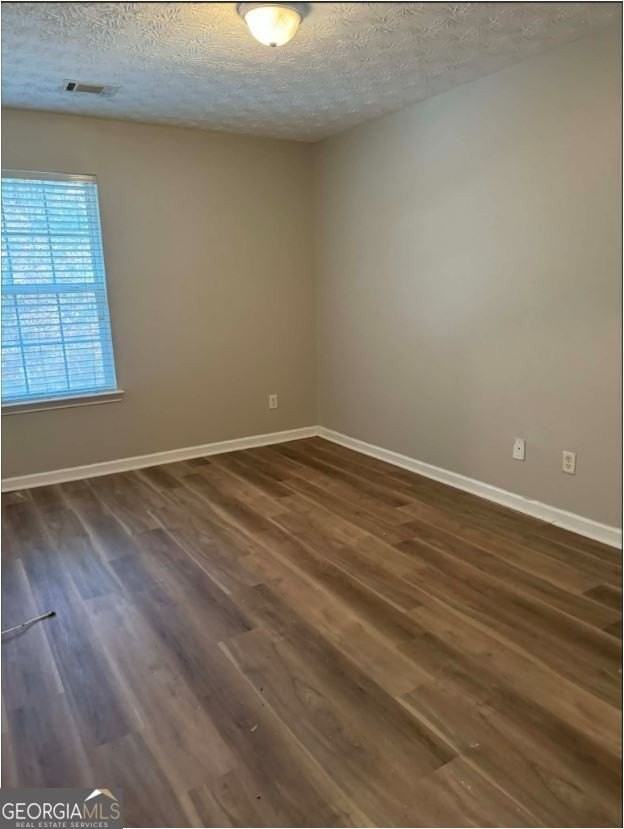 5548 Pineridge Ct - Photo 7 of 24