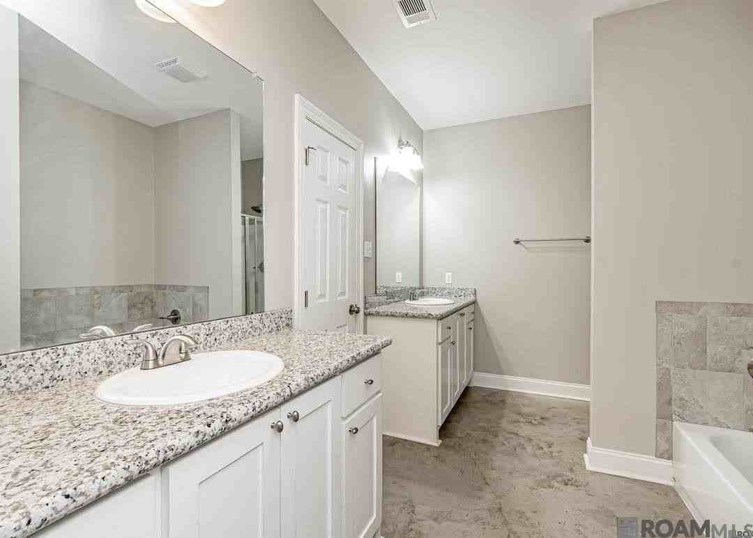 12603 Parliament Cir - Photo 7 of 7