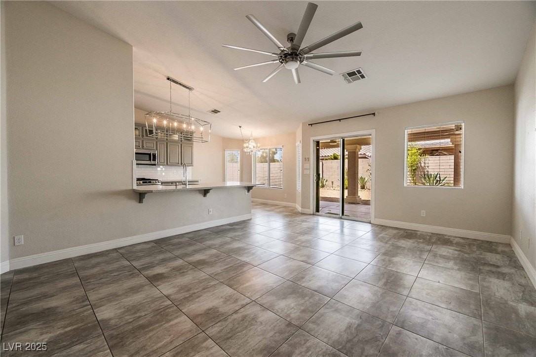 6324 Hill Haven Ave - Photo 4 of 22