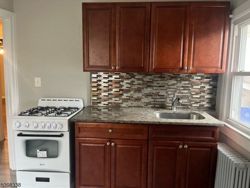 672 Mount Hope Avenue #8 - Photo 5 of 8