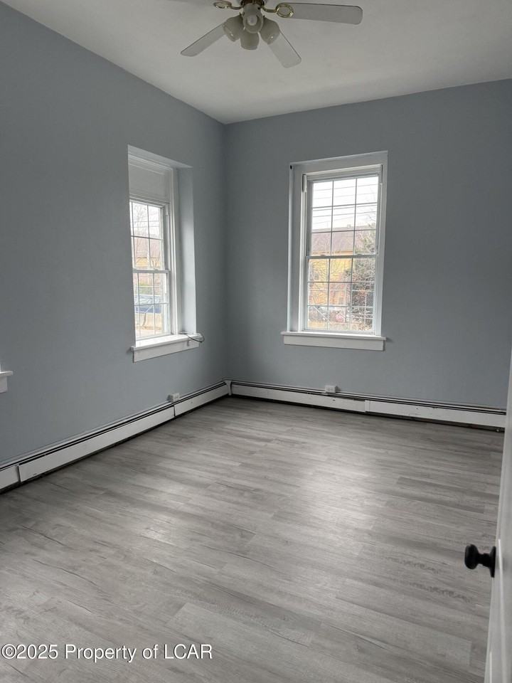 717 Mill Street - Photo 6 of 9