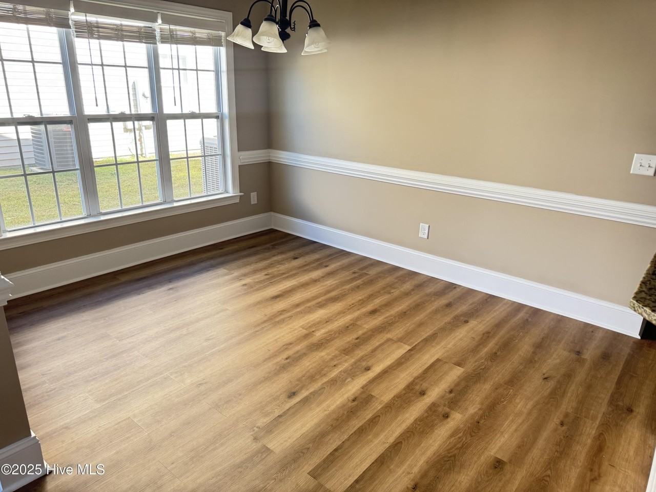 3500b Ellsworth Drive #A - Photo 6 of 12