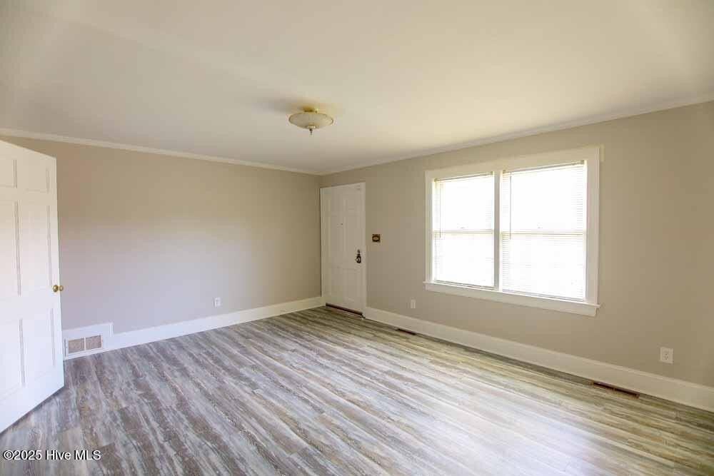 111 Camellia Lane - Photo 3 of 23