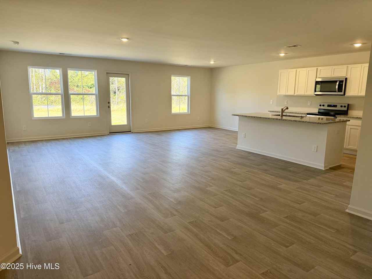 4708 Swimming Lane - Photo 5 of 17