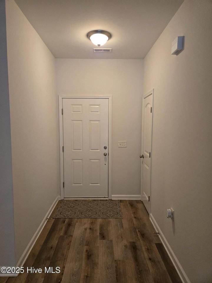 8133 Porters Crossing Way - Photo 2 of 21