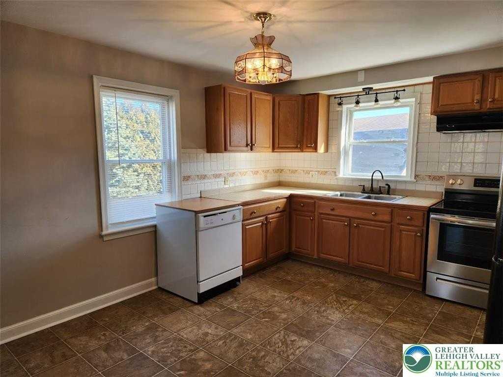 5543 Route 873 - Photo 2 of 14