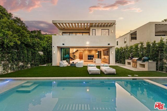 4718 Lemona Ave - Photo 3 of 8