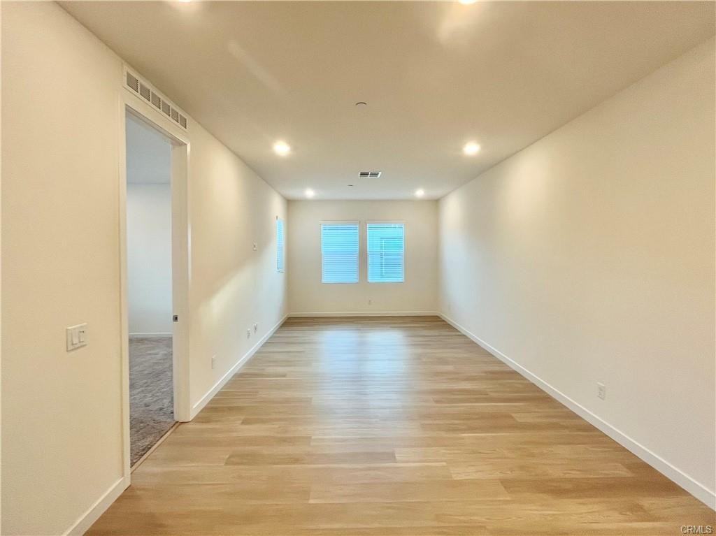 27237 Release Pl - Photo 3 of 8