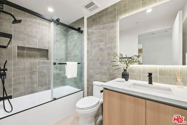 1414 1/2 S Beverly Dr #102 - Photo 2 of 3