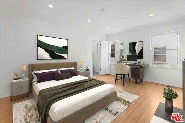 205 S Reeves Dr - Photo 3 of 8