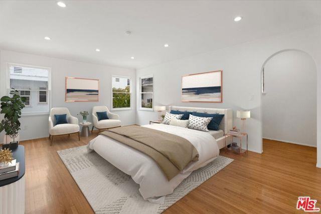 205 S Reeves Dr - Photo 5 of 8